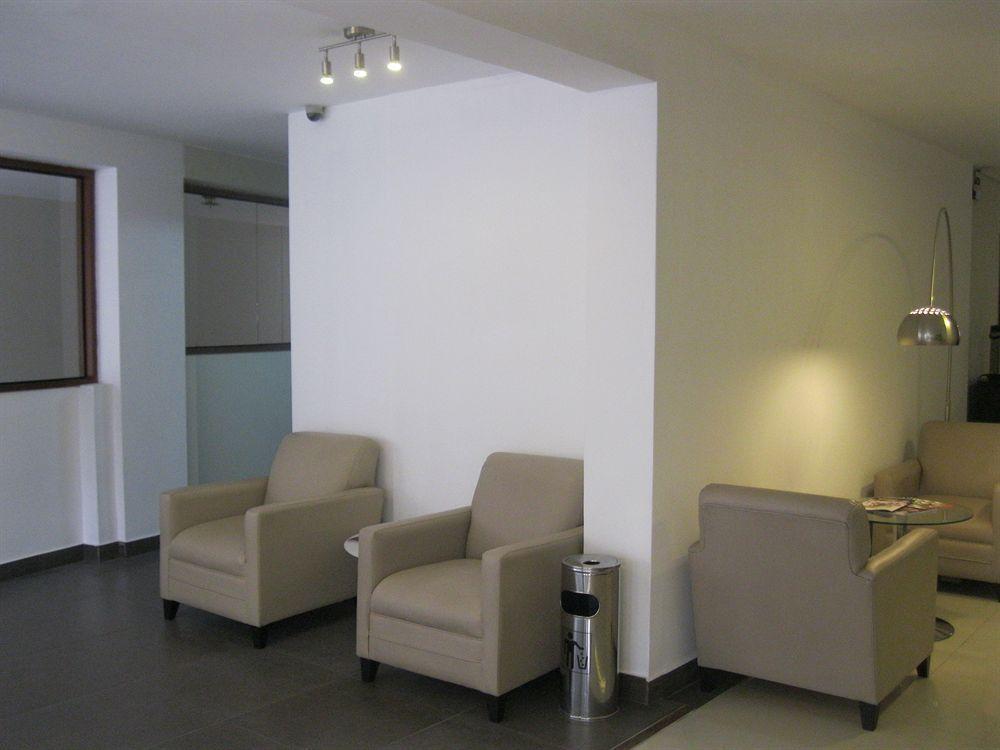 El Angolo Lima Exterior foto