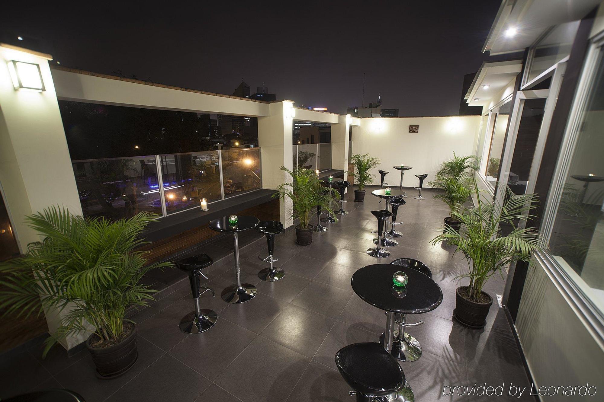 El Angolo Lima Exterior foto